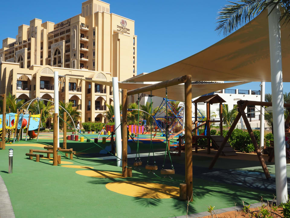 Spielplatz mit Sonnenschutz DoubleTree by Hilton Resort & Spa Marjan Island