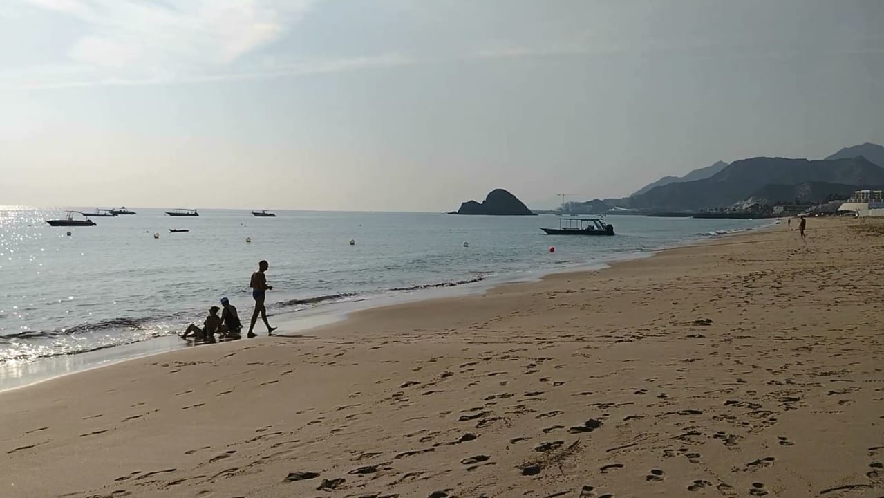 Strand Miramar Al Aqah Beach Resort