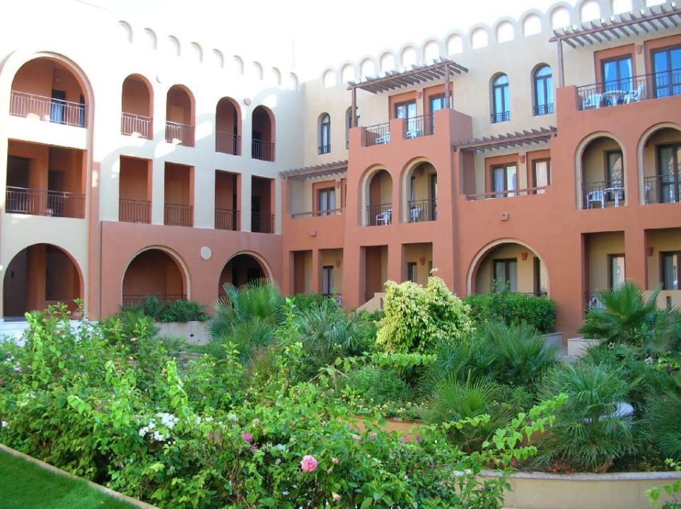 Innenhof Hotel Three Corners Ocean View prestige - Adults only