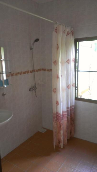 Dusche Doppelbungalow rechts Hotel Khaolak Riverside Bungalow