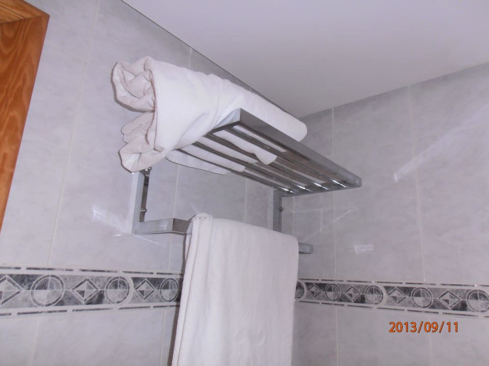 Badetuchablage im Bad Meliá Costa del Sol