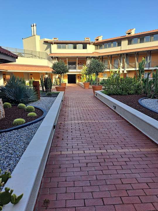 Gartenanlage Arum Barut Collection