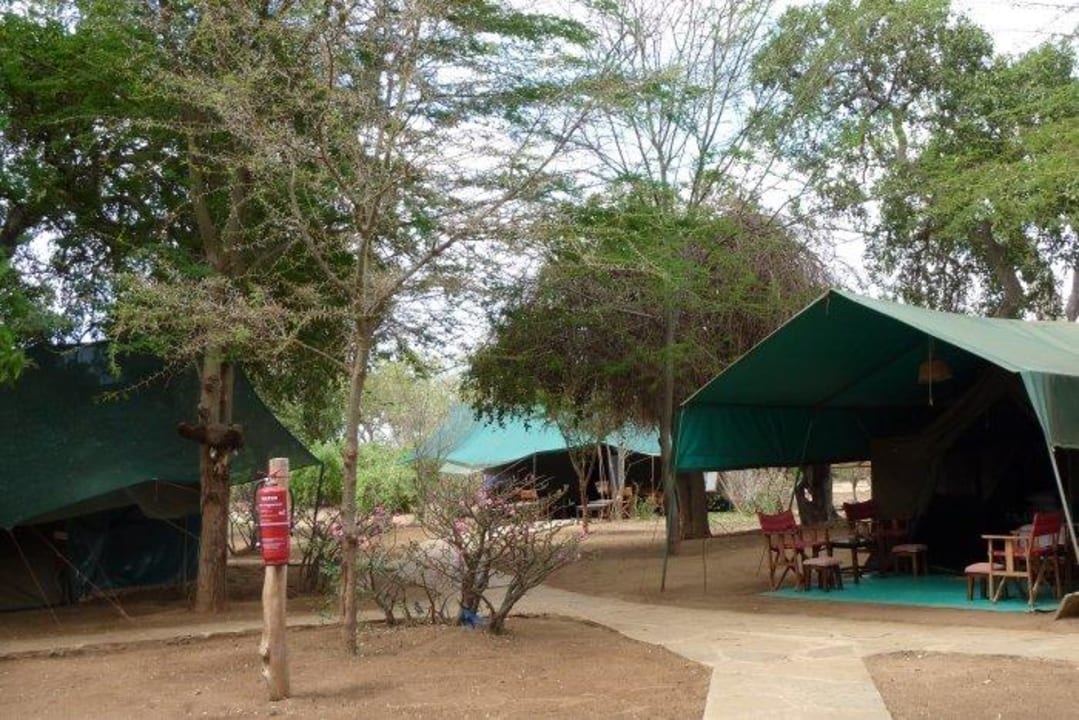 Das Camp Sentrim Tsavo Lodge