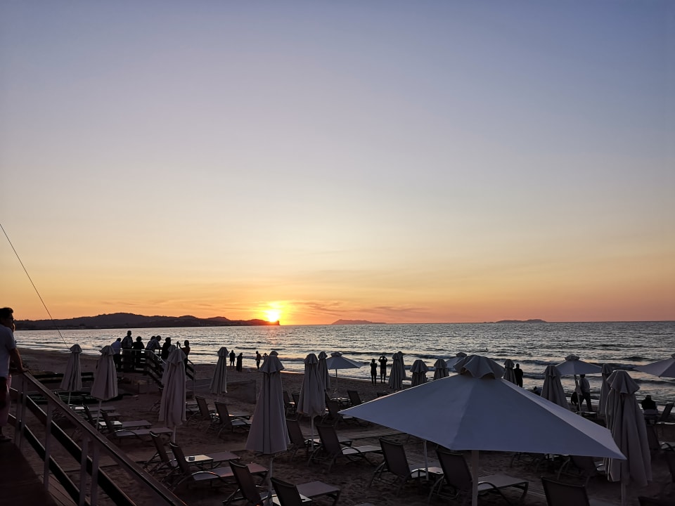 Strand Acharavi Beach Hotel