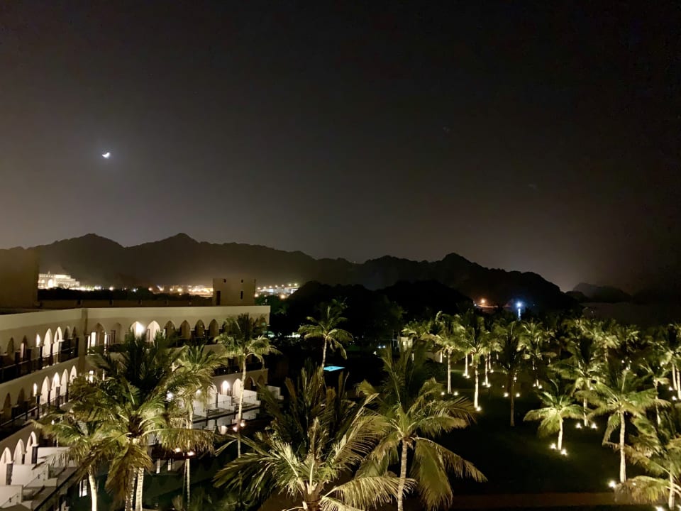 Außenansicht Al Bustan Palace - A Ritz-Carlton Hotel