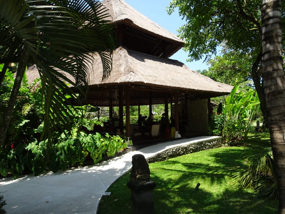 Außenansicht Segara Village Hotel