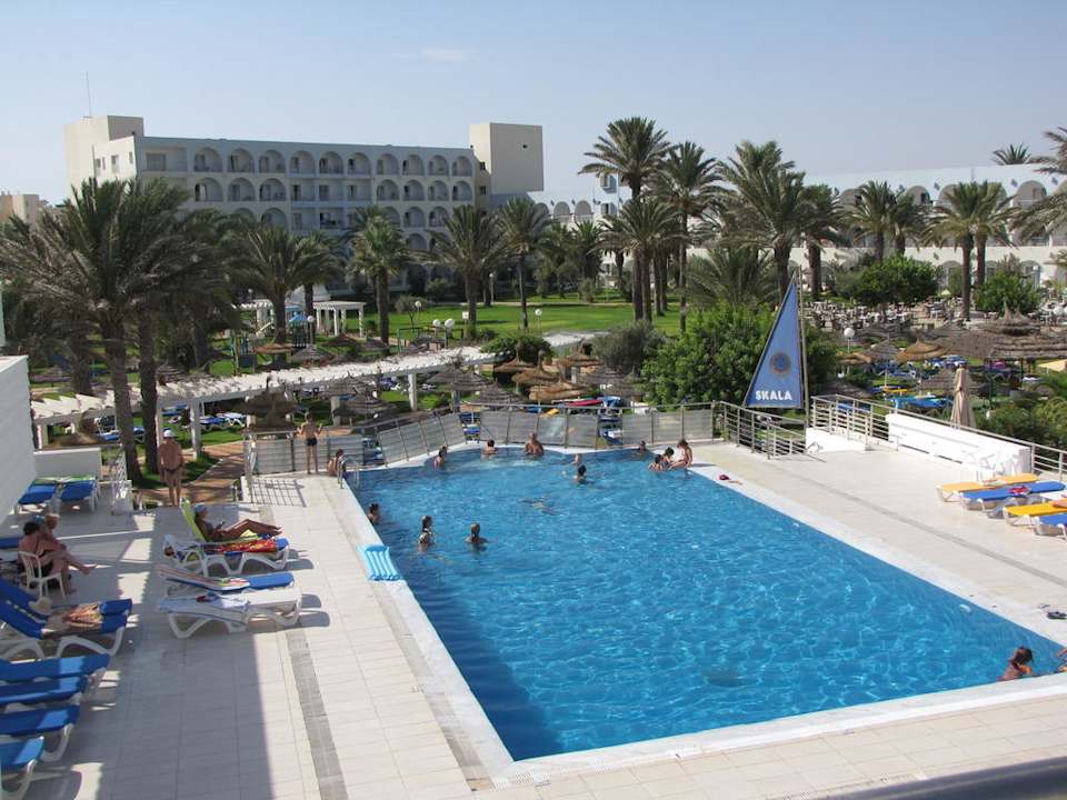 Der obere Pool El Mehdi Beach Resort
