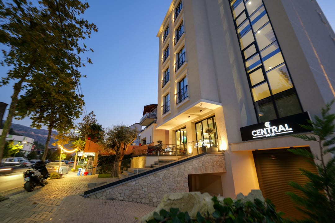 Außenansicht Central Hotel