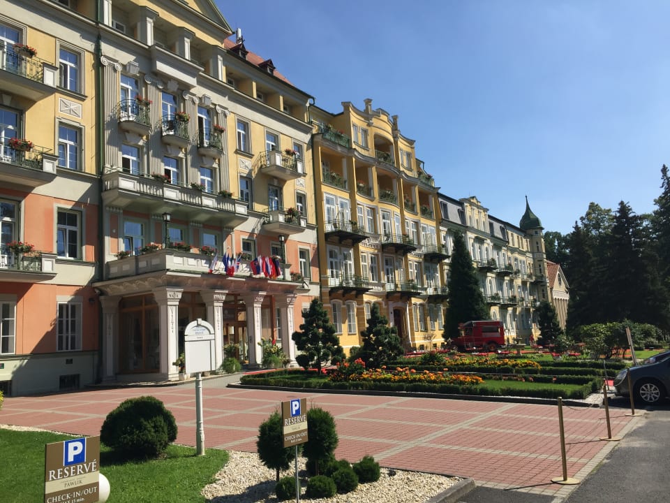 Außenansicht Kurhotel Pawlik - Aquaforum