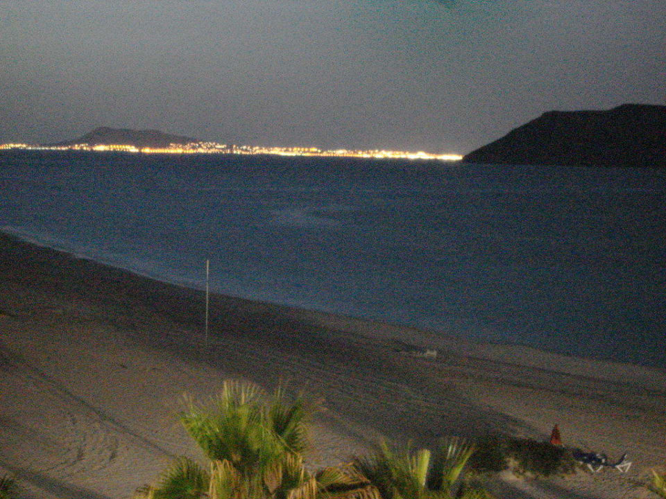 Lanzarote bei Nacht Hotel Riu Palace Tres Islas