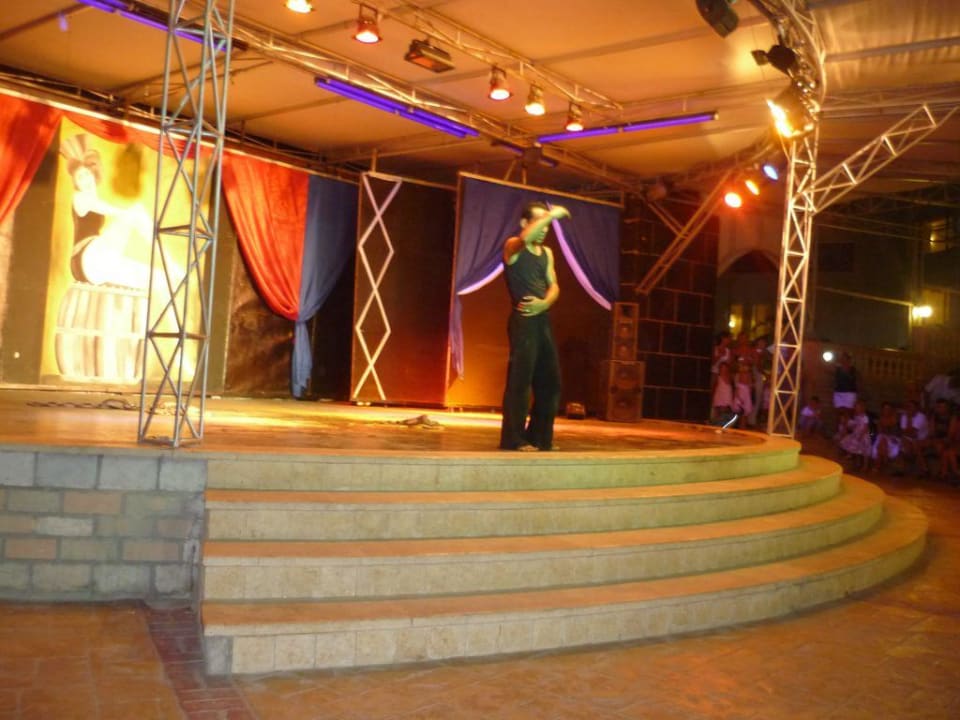 Schlangenshow Beach Albatros Resort