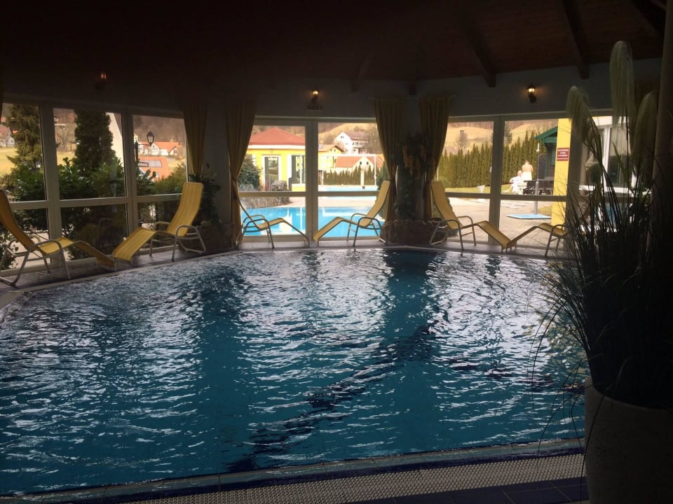 Innenpool Schlössl Hotel Kindl