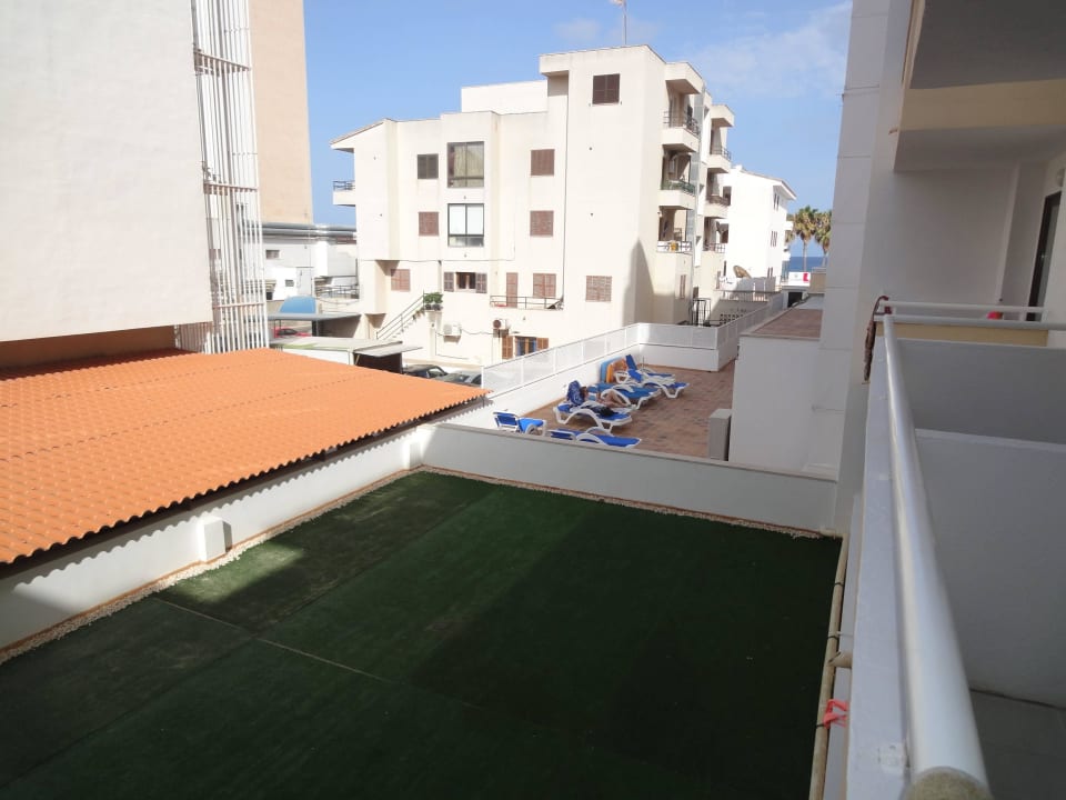 Blick zum Innenhof R2 Veronica Beach Hotel