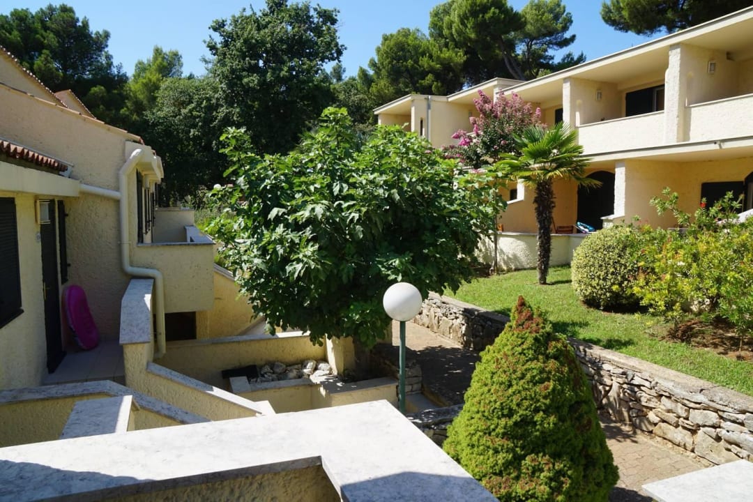 Zwischen den Appartements Apartments Bellevue Plava Laguna