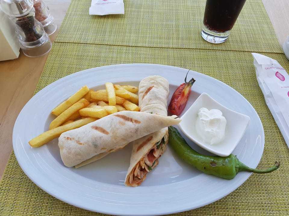 Restaurant Acanthus Cennet Barut Collection