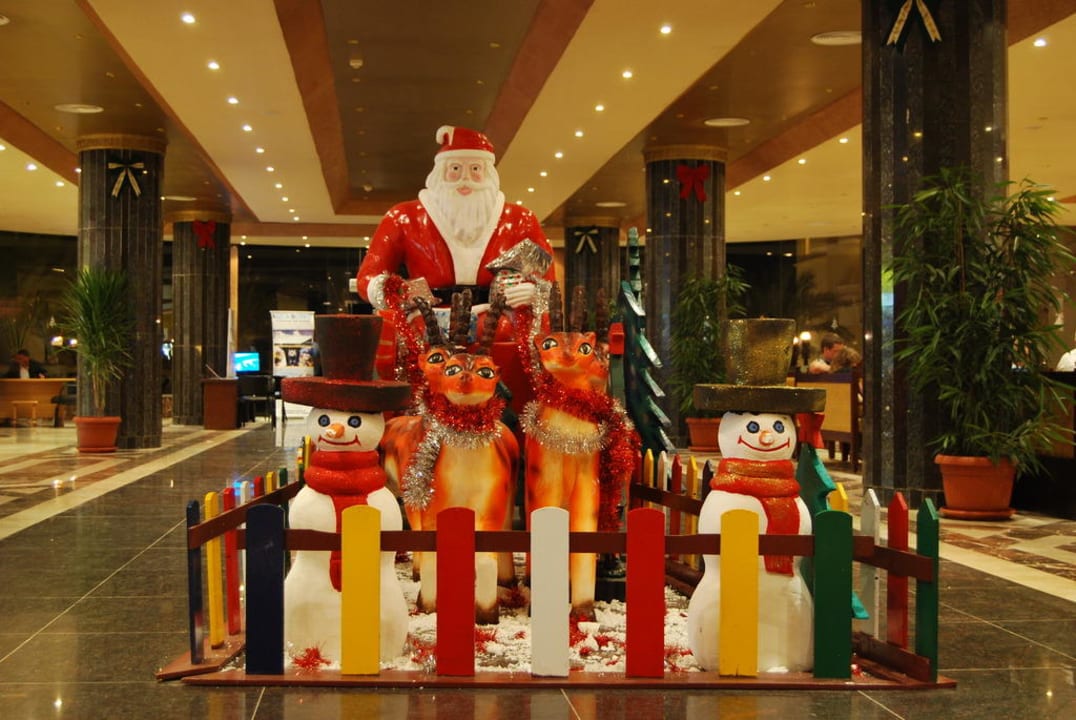 Дед Мороз  Riviera Aqua Park Resort