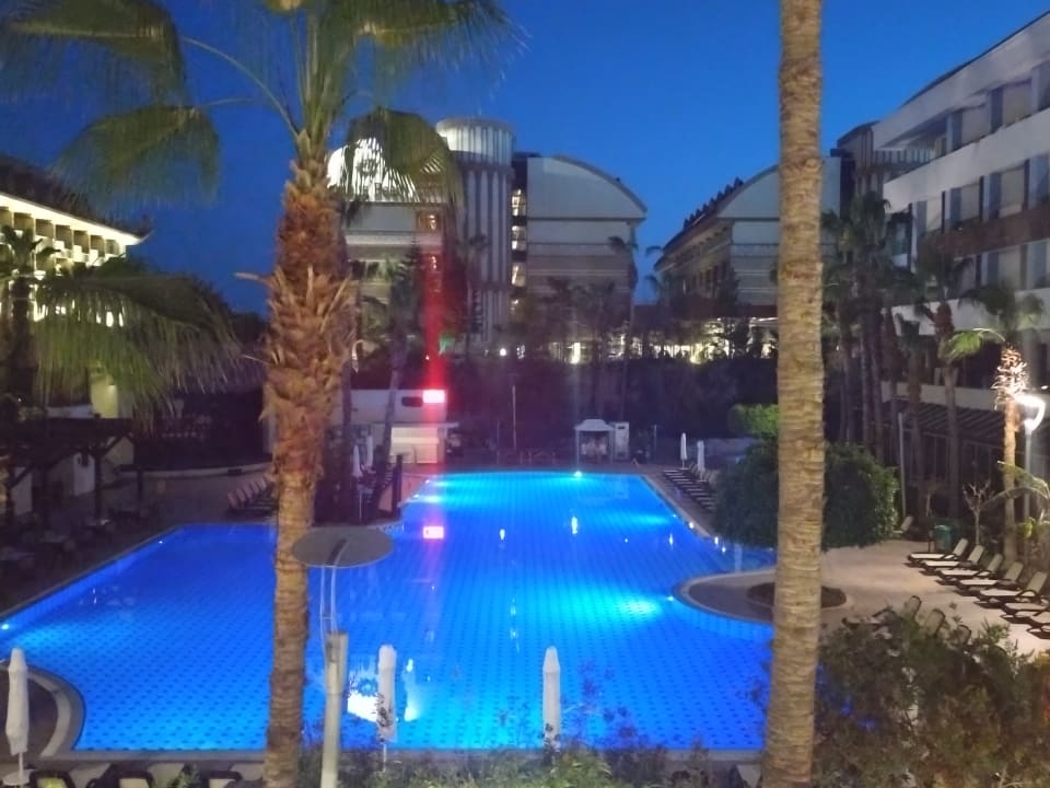 Pool Port Side Resort Hotel