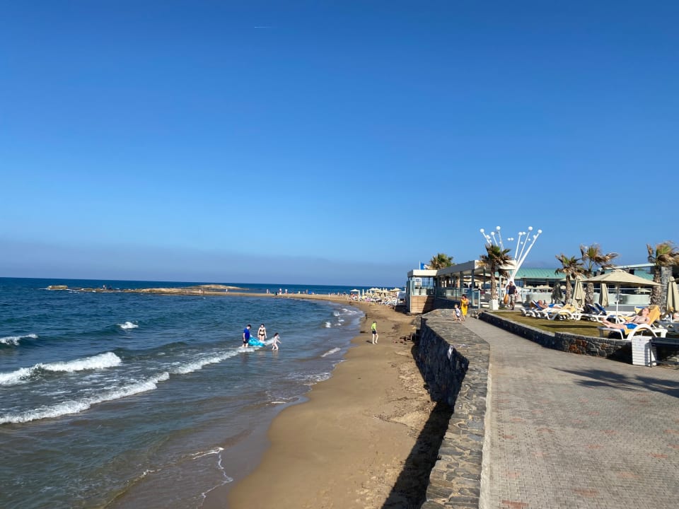 Strand Arina Beach Resort