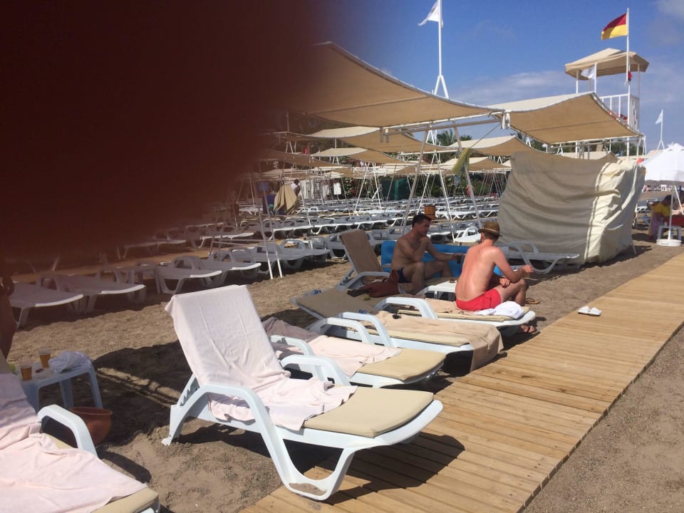 Liegen und Sonnensegel Grand Park Lara Hotel