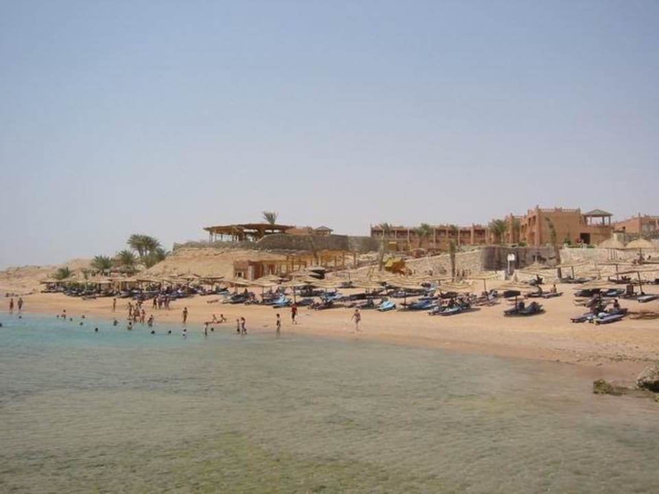 Strand vom Steg gesehen Hotel Hauza Beach Resort