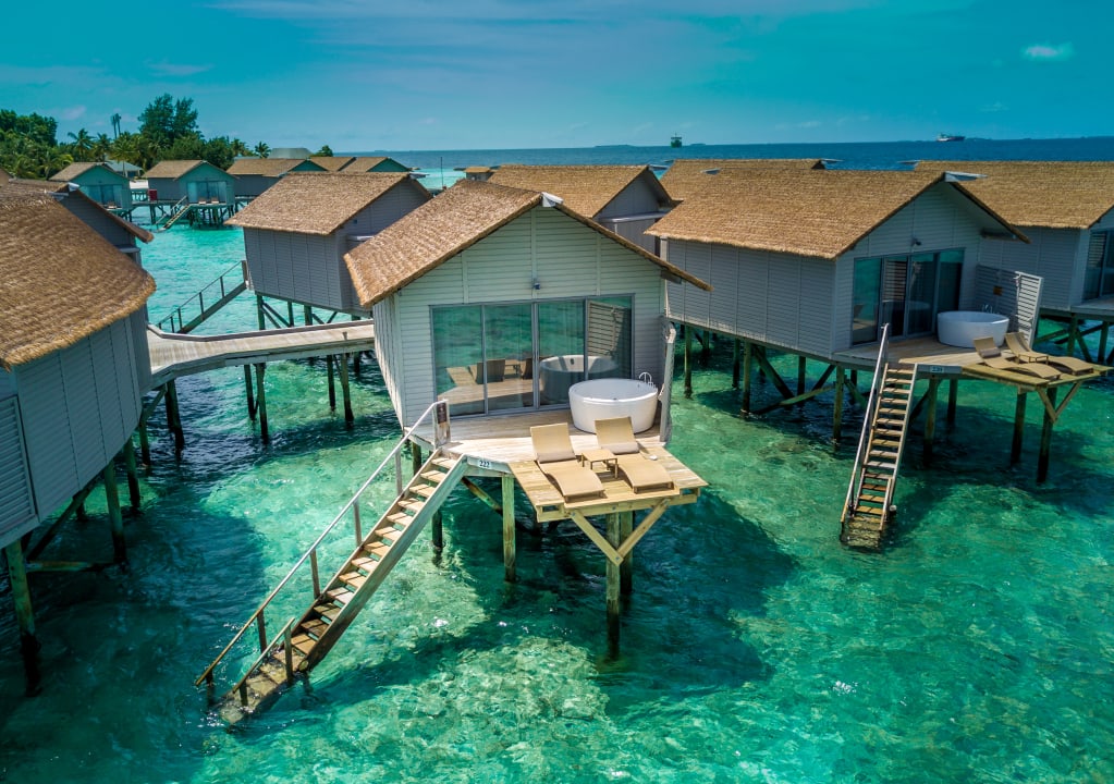 Außenansicht Centara Ras Fushi Resort & Spa Maldives
