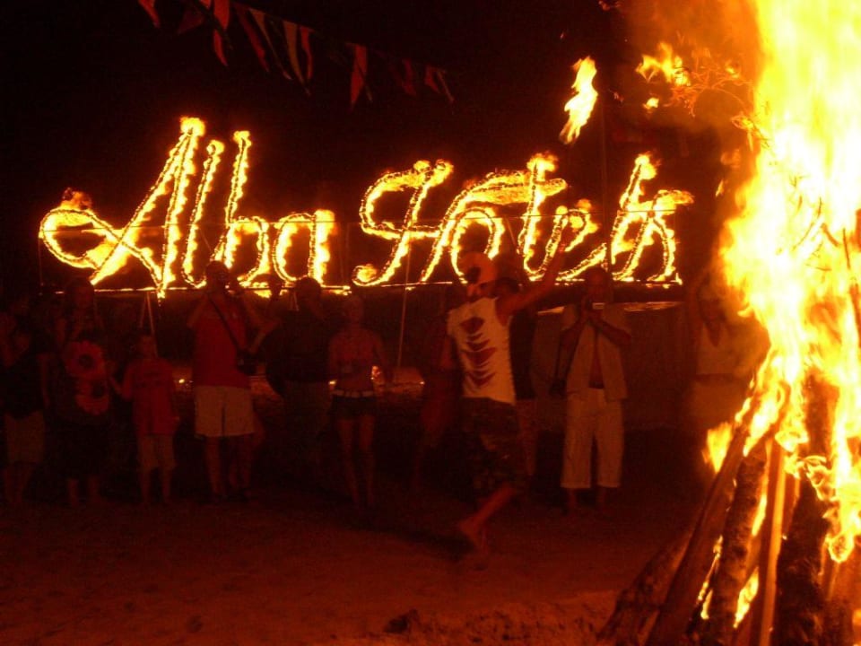 Beachparty Alba Resort Hotel