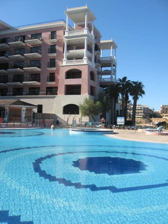 Pool The Westin Dragonara Resort