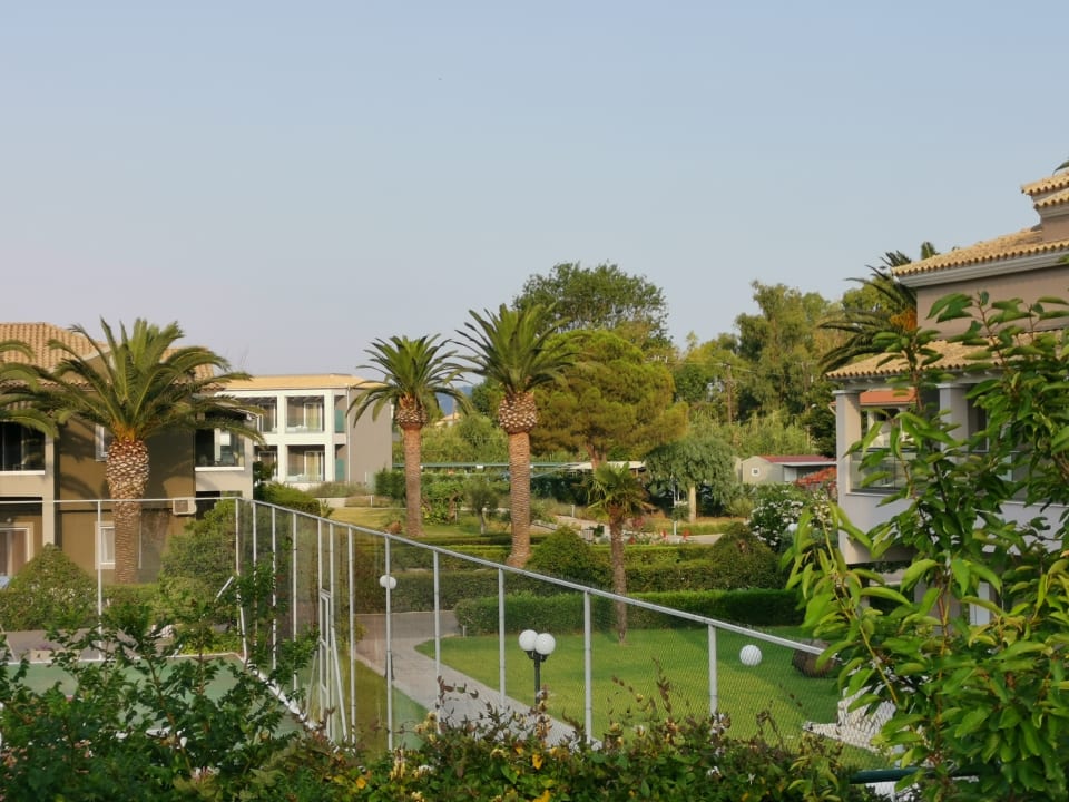 Außenansicht Acharavi Beach Hotel