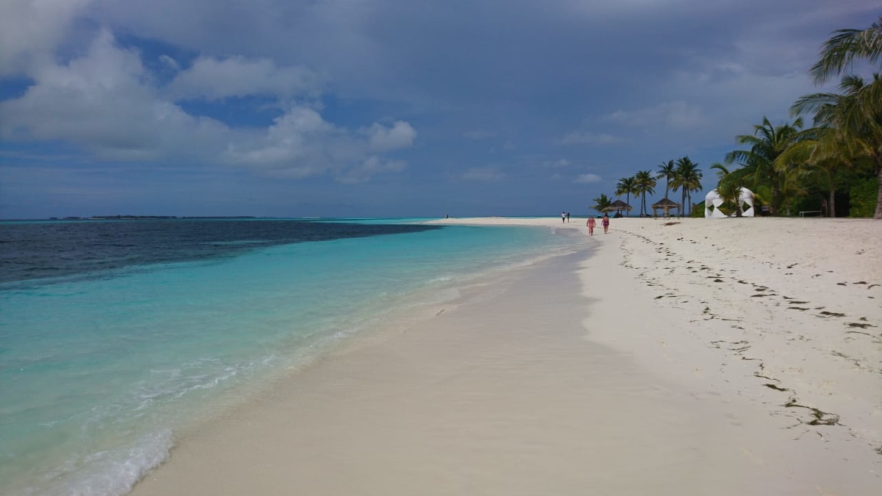 Strand Kuredu Island Resort & Spa