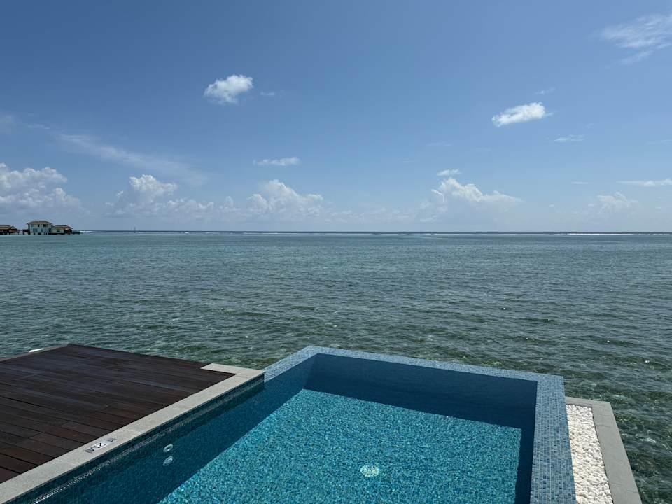 Zimmer Pullman Maldives Maamutaa - All-Inclusive Resort - 50% off Domestic Transfers