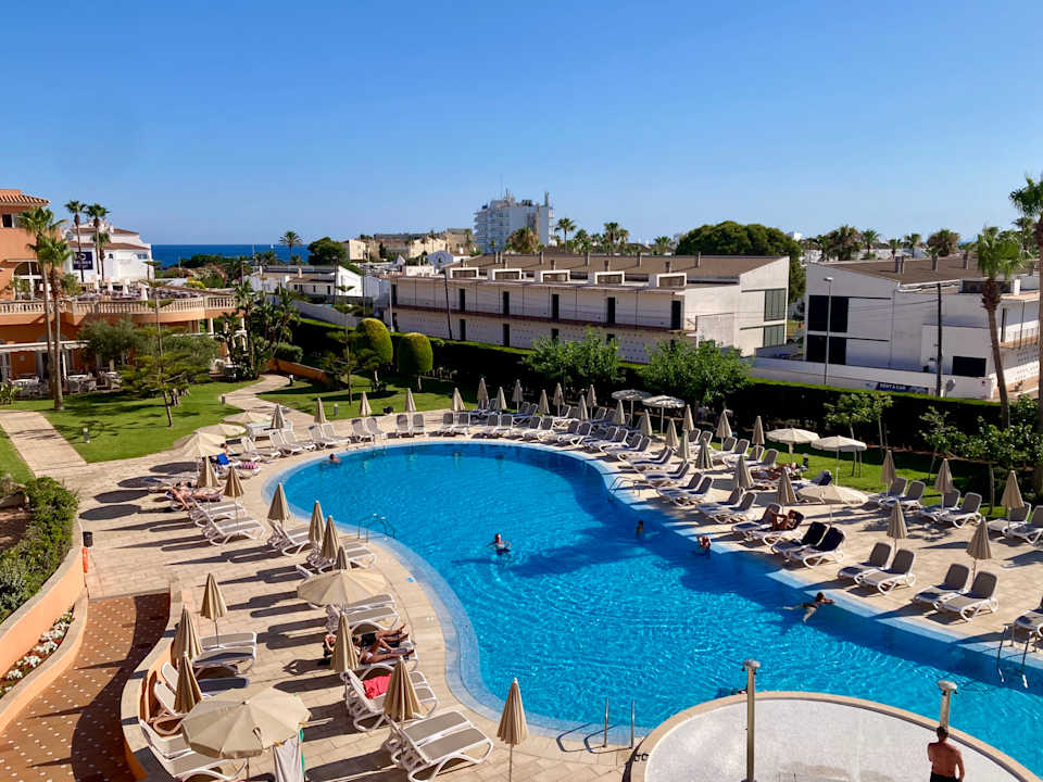 Pool Grupotel Macarella Suites and Spa