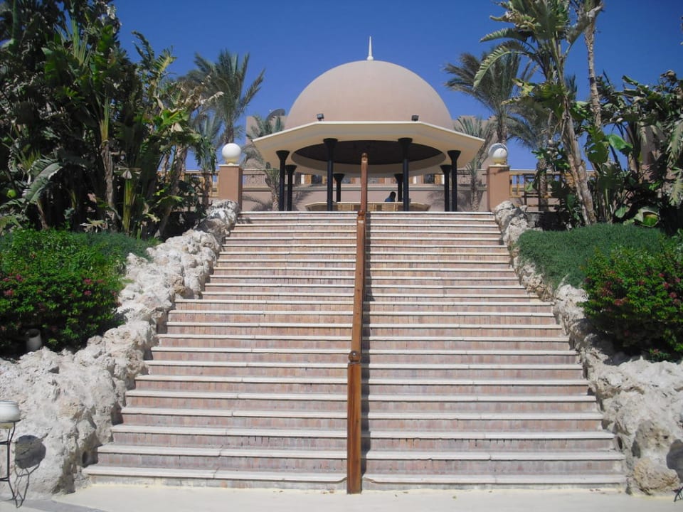 Aussicht vom Pool zur Bar Grand Makadi