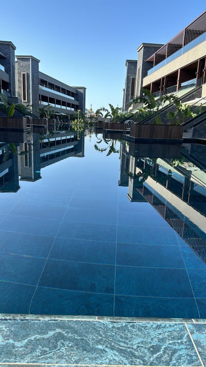 Pool Jacaranda Luxury Resort