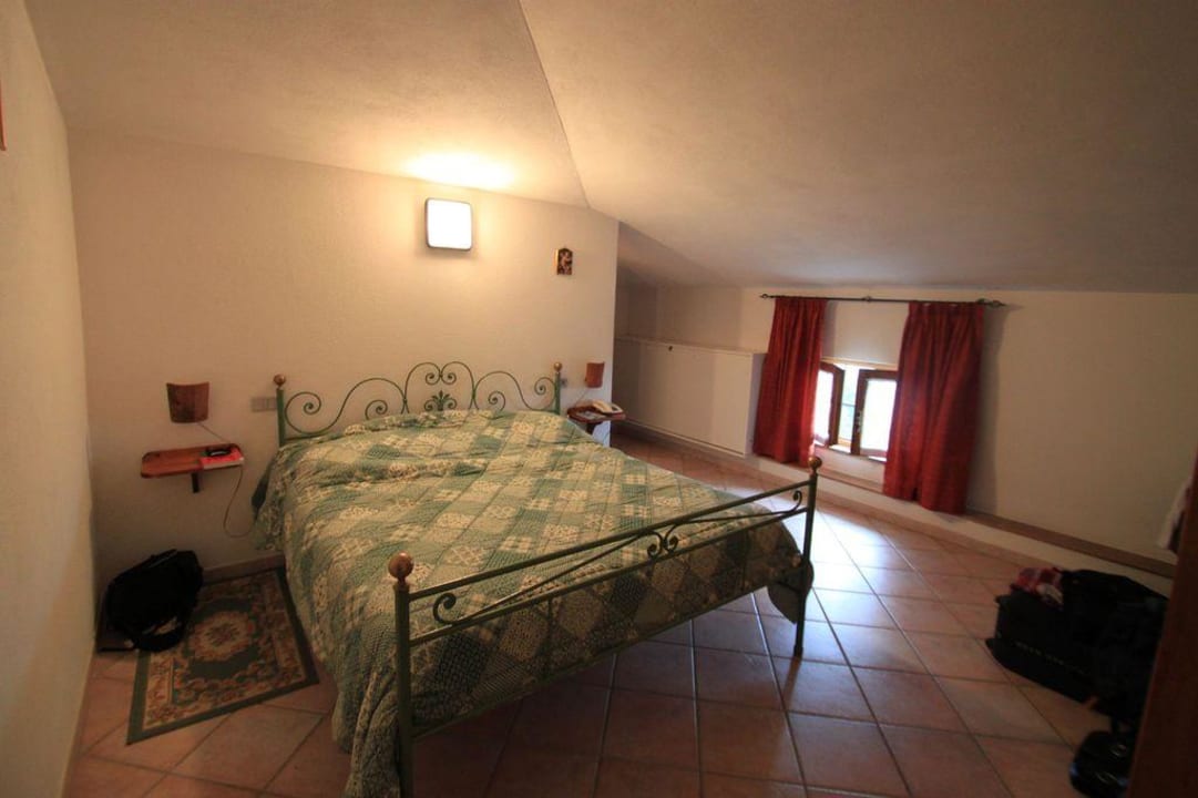 Doppelzimmer im Dachgschoss Hotel Giunasco