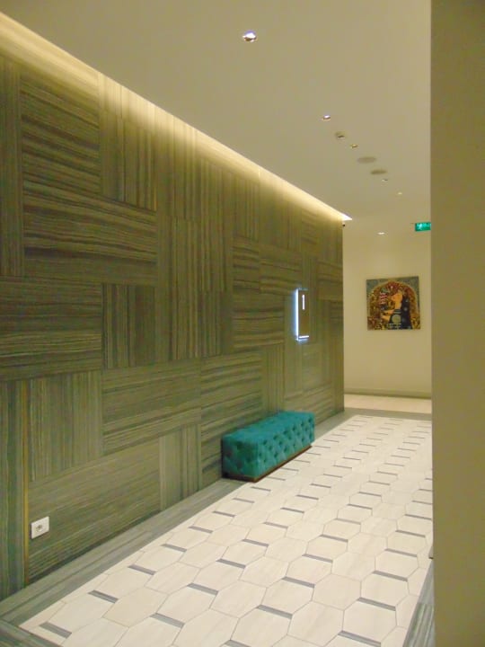 Lobby Mercure Almaty City Center