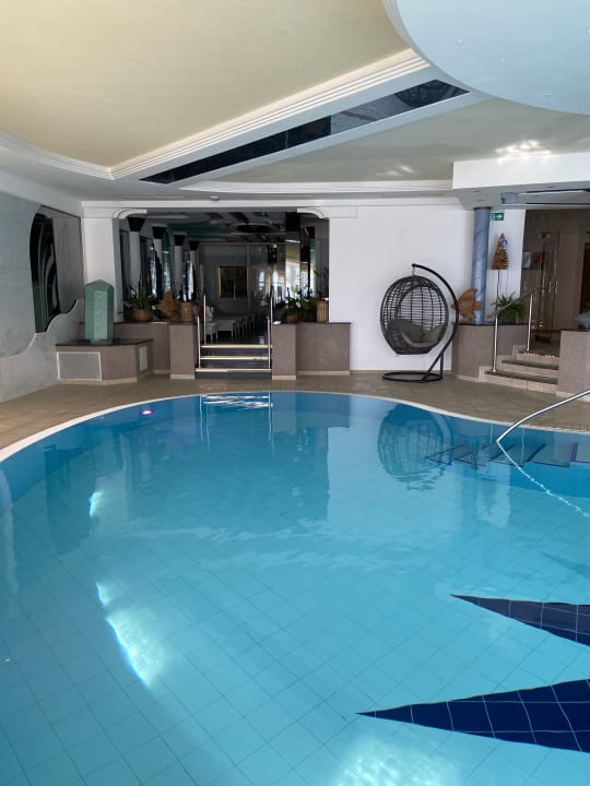 Pool Wohlfühlresort Peternhof