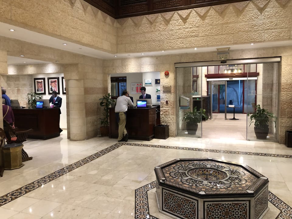 Lobby Mövenpick Resort Petra