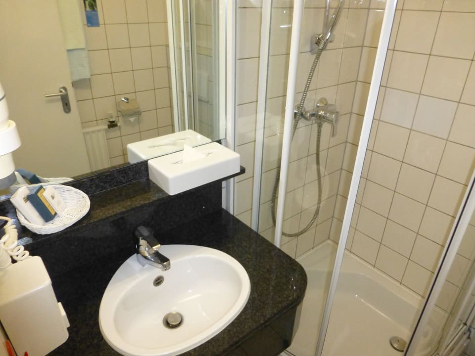 Bad DZ Standard (Nr.22) Landhotel Der Schwallenhof