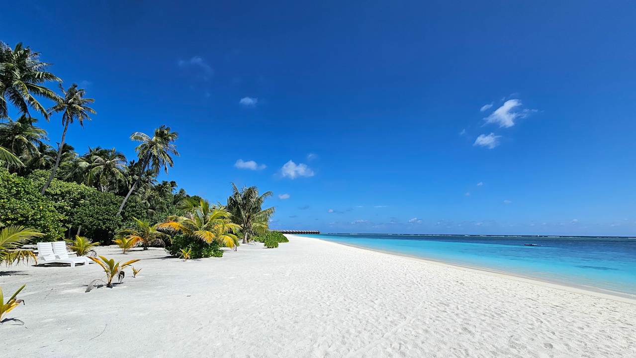 Strand Meeru Maldives Resort Island