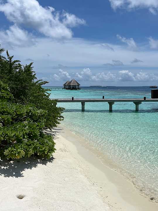 Strand Hideaway Beach Resort & Spa