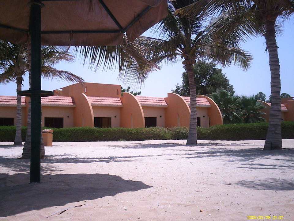 Vom Strand auf Chalet BM Beach Resort