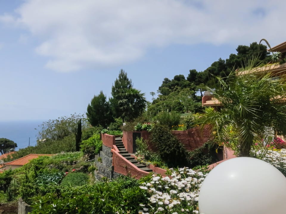 Außenanlage mit Blick zum Meer Hotel Quinta Splendida Wellness & Botanical Garden