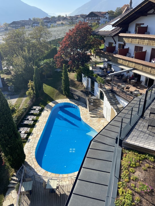 Pool Hotel Landsitz Stroblhof