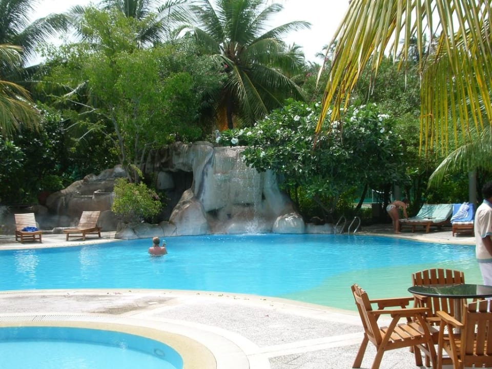 Wer braucht auf den Malediven einen Pool? Kuramathi Maldives