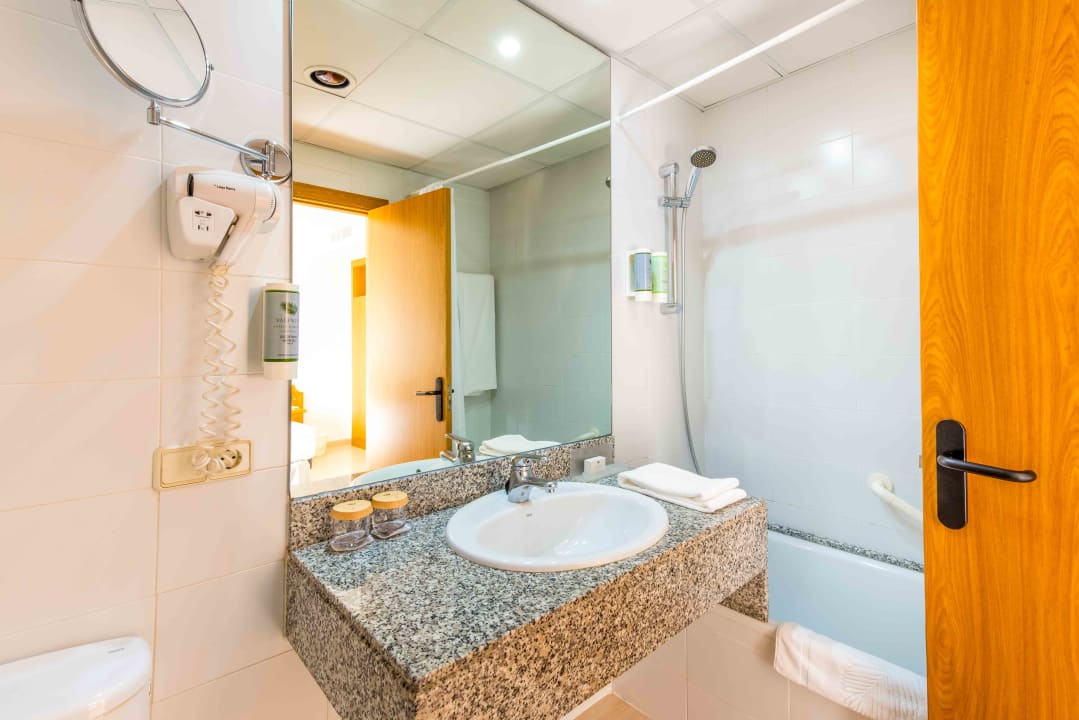 Zimmer Valentin Reina Paguera