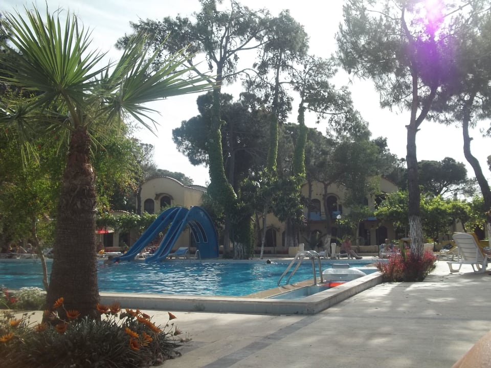 Der einzigster Pool Hotel Mari