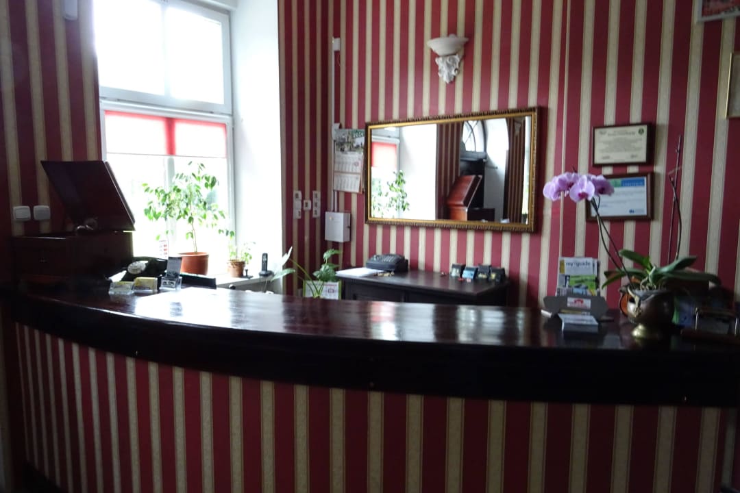Rezeption Hotel Ksiezycowy Dworek