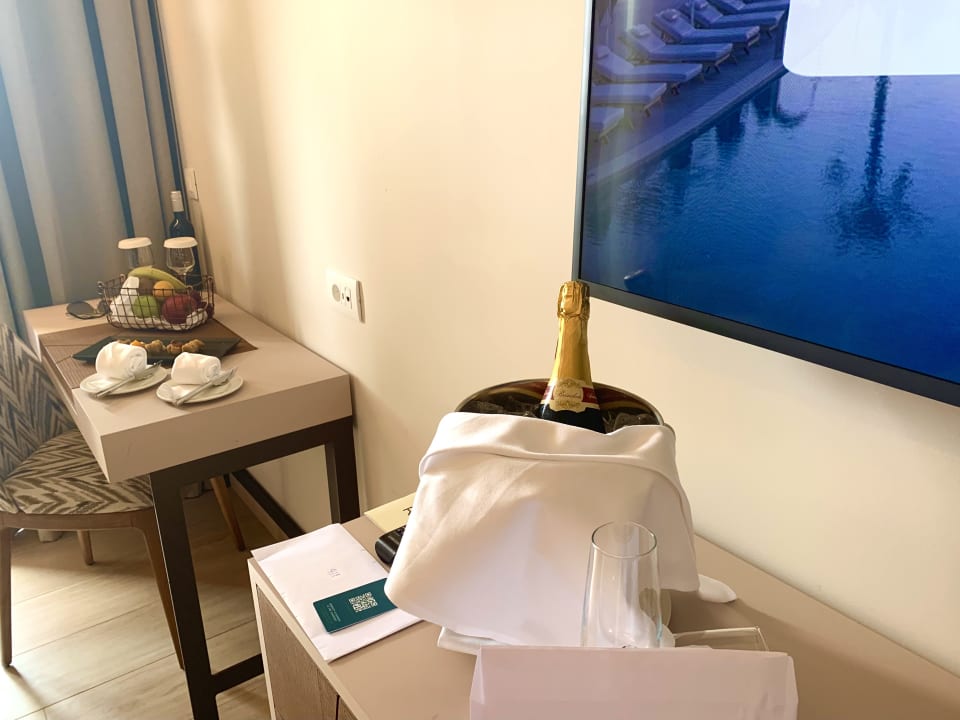 Zimmer AMIRA Luxury Resort  Adults Only