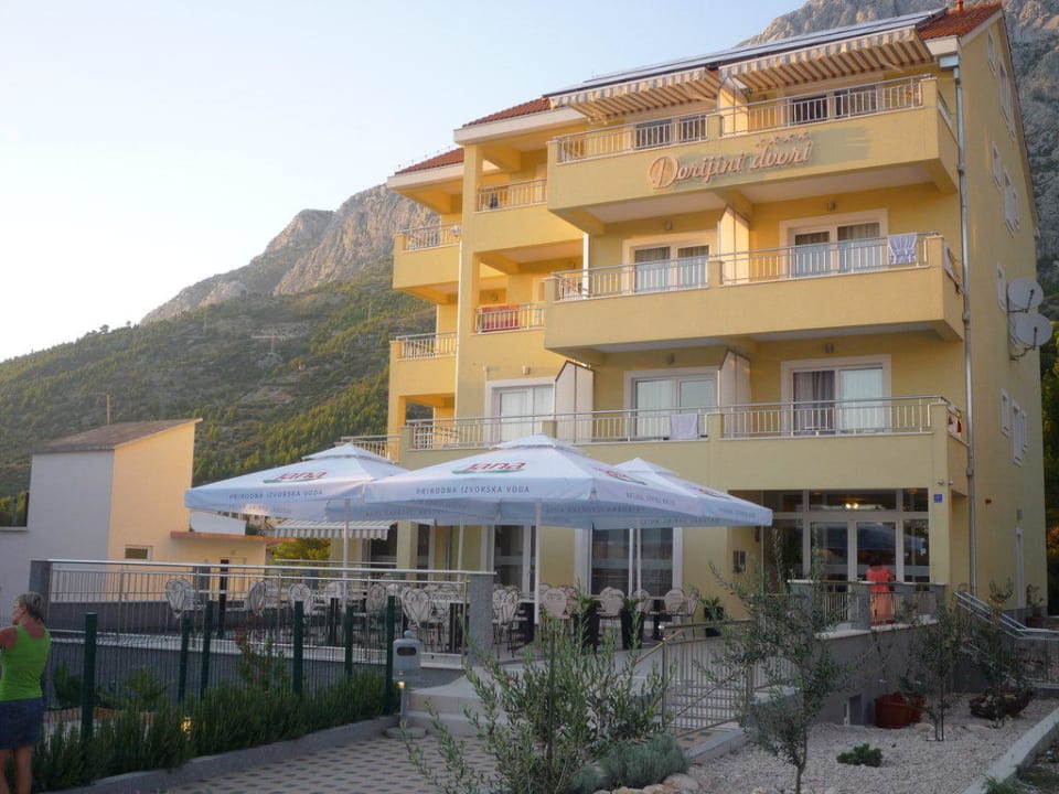 Frontansicht Dorijini Dvori Guesthouse Dorijini Dvori