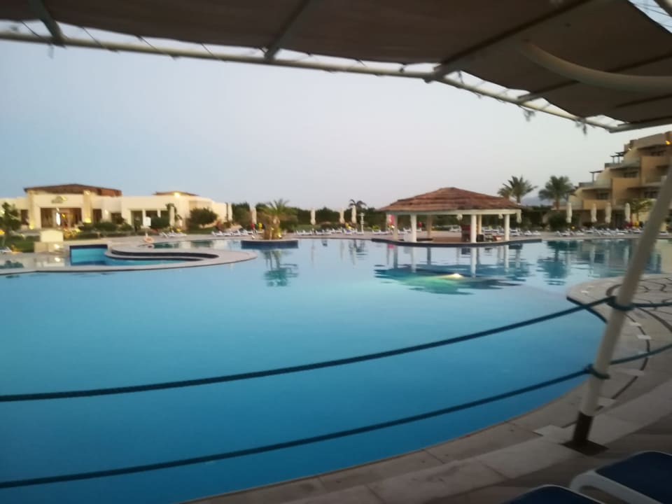 Pool Mövenpick Waterpark Resort & Spa Soma Bay